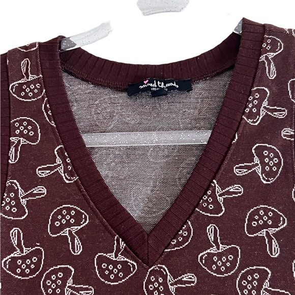 Mushroom Print Cropped Sweater Vest y2k Size Juniors XS - Picture 3 of 4